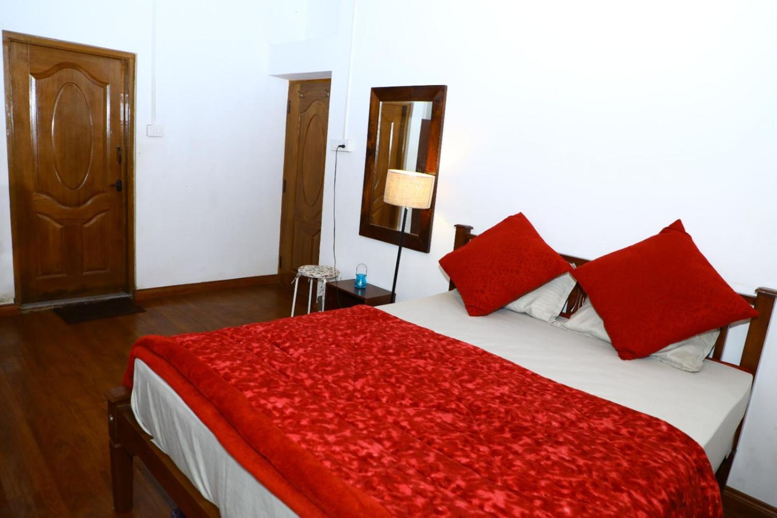 Little Valley Villa Ооти Екстериор снимка